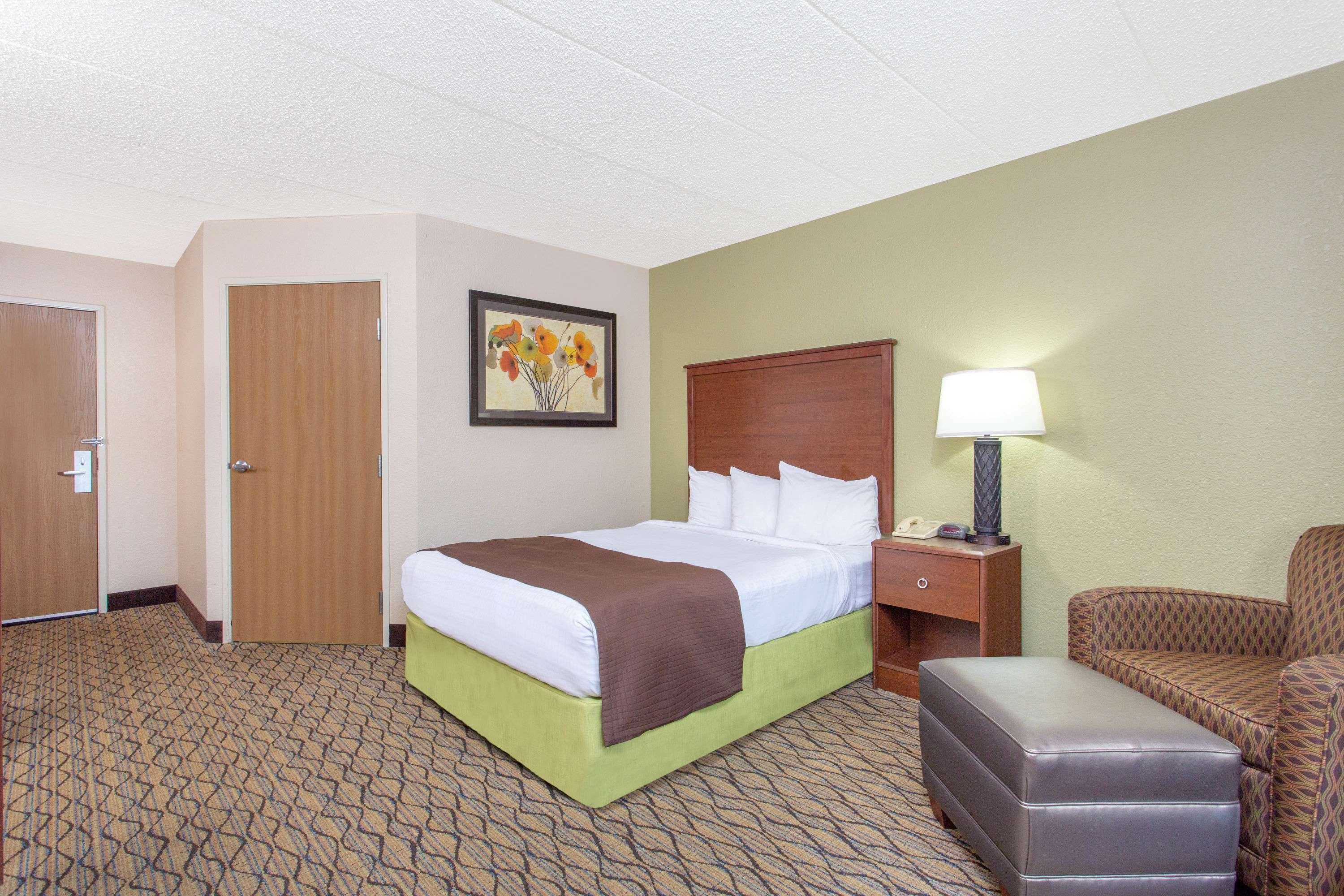 Americinn By Wyndham Sheboygan Exterior photo