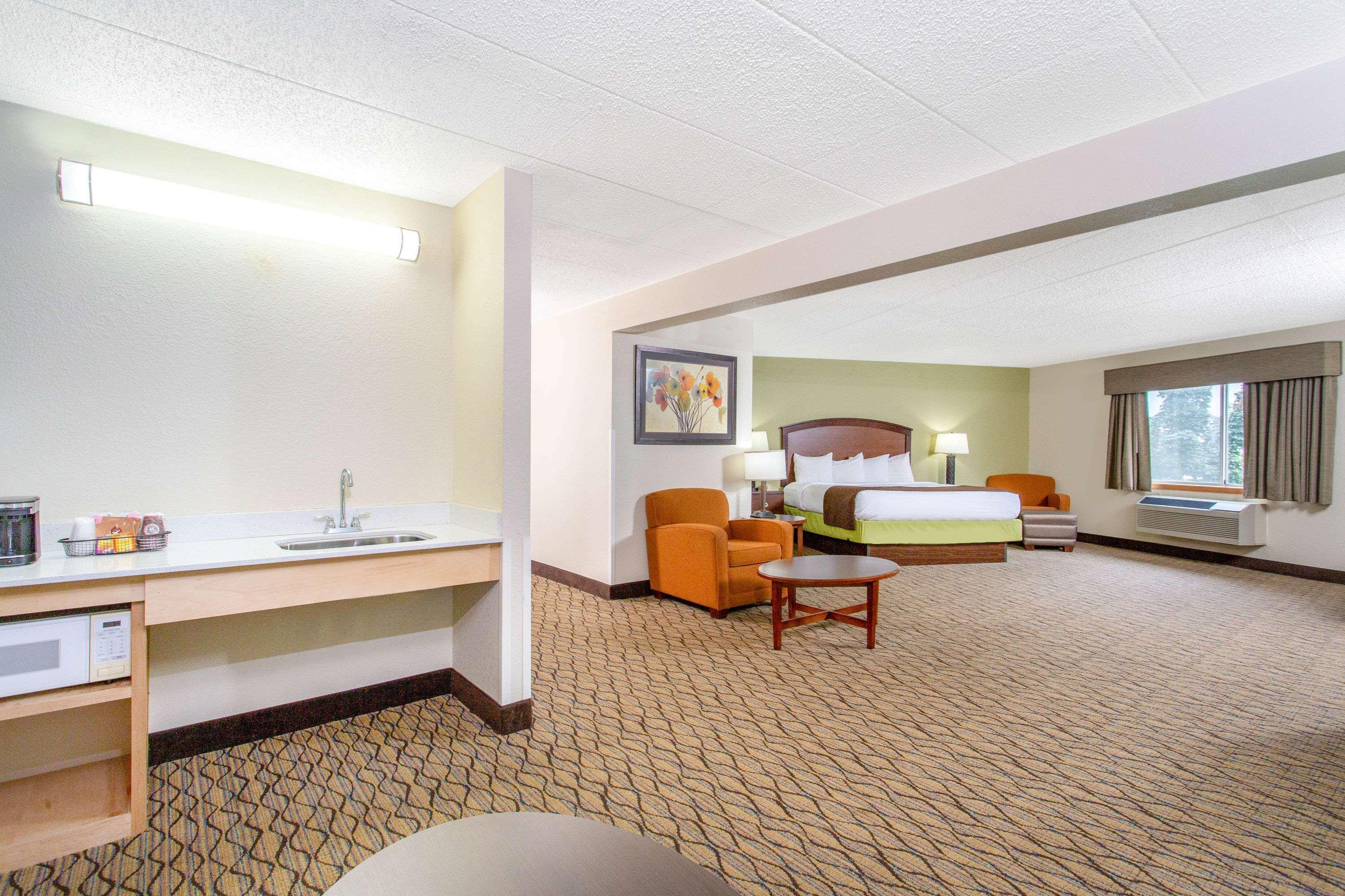 Americinn By Wyndham Sheboygan Exterior photo