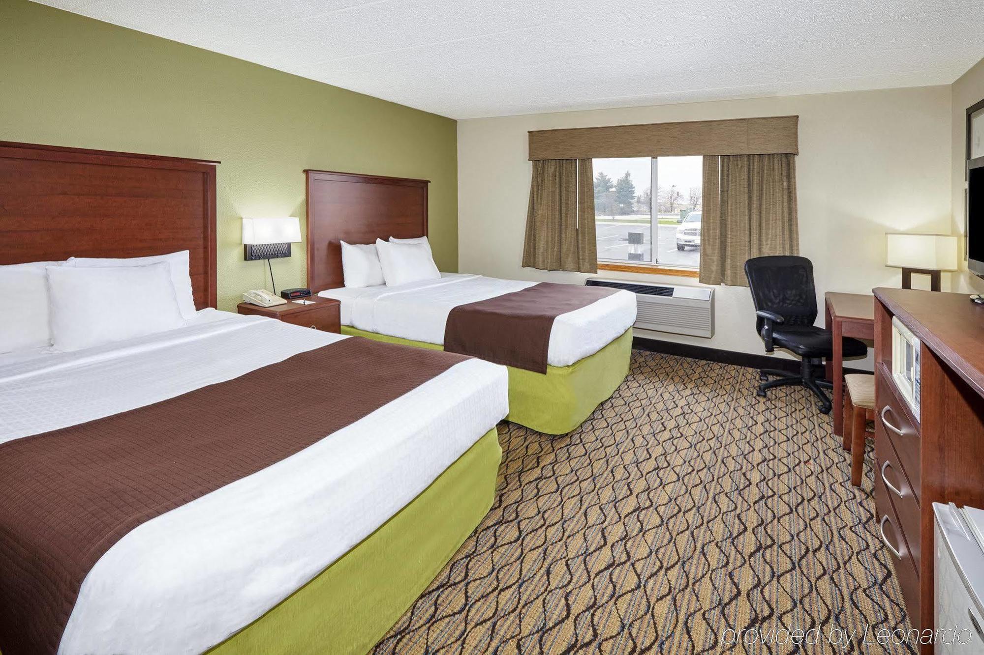 Americinn By Wyndham Sheboygan Exterior photo