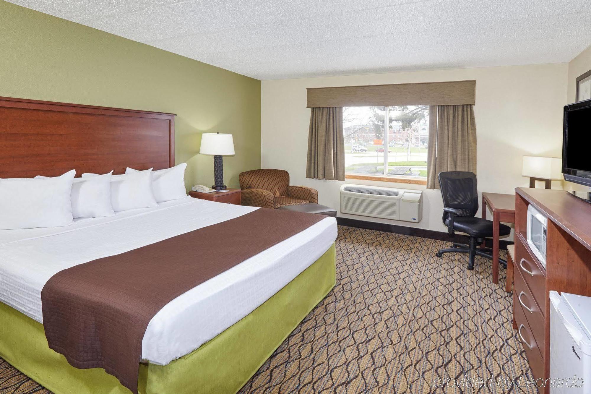 Americinn By Wyndham Sheboygan Exterior photo